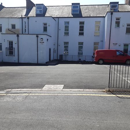 Quiet 2 Bedroom Flat In Darlington With Free Parking, Wi-Fi And More Exterior foto